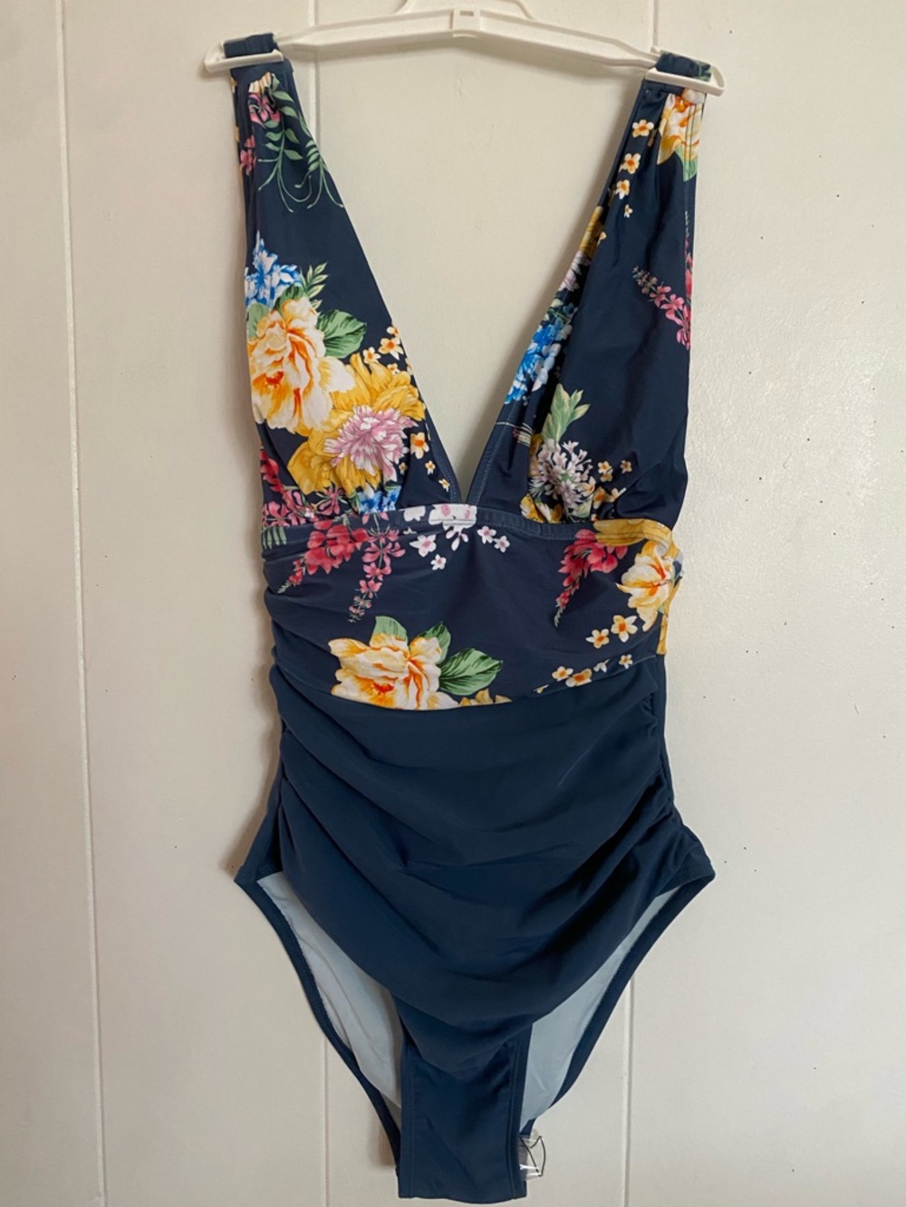 Cupshe Navy Floral  One-Piece Swimsuit with Multicolor Blooms
